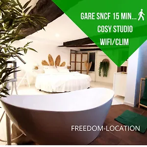  Appartement équipé Avec Lit Rond / Baignoire Ilot / Table Massage Aux Arcs