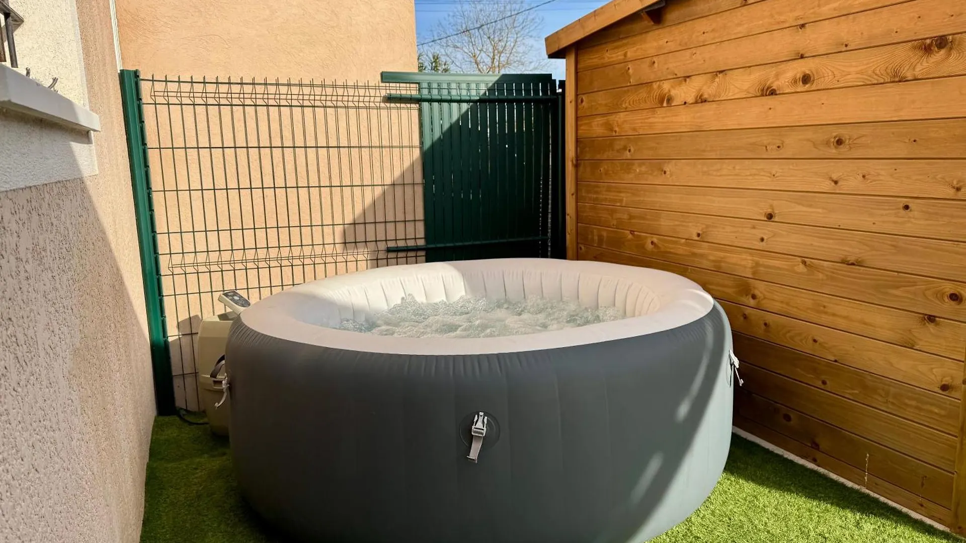Holiday home Maison 3 Chambres Avec Jardin Et Spa Les Arcs-sur-Argens France